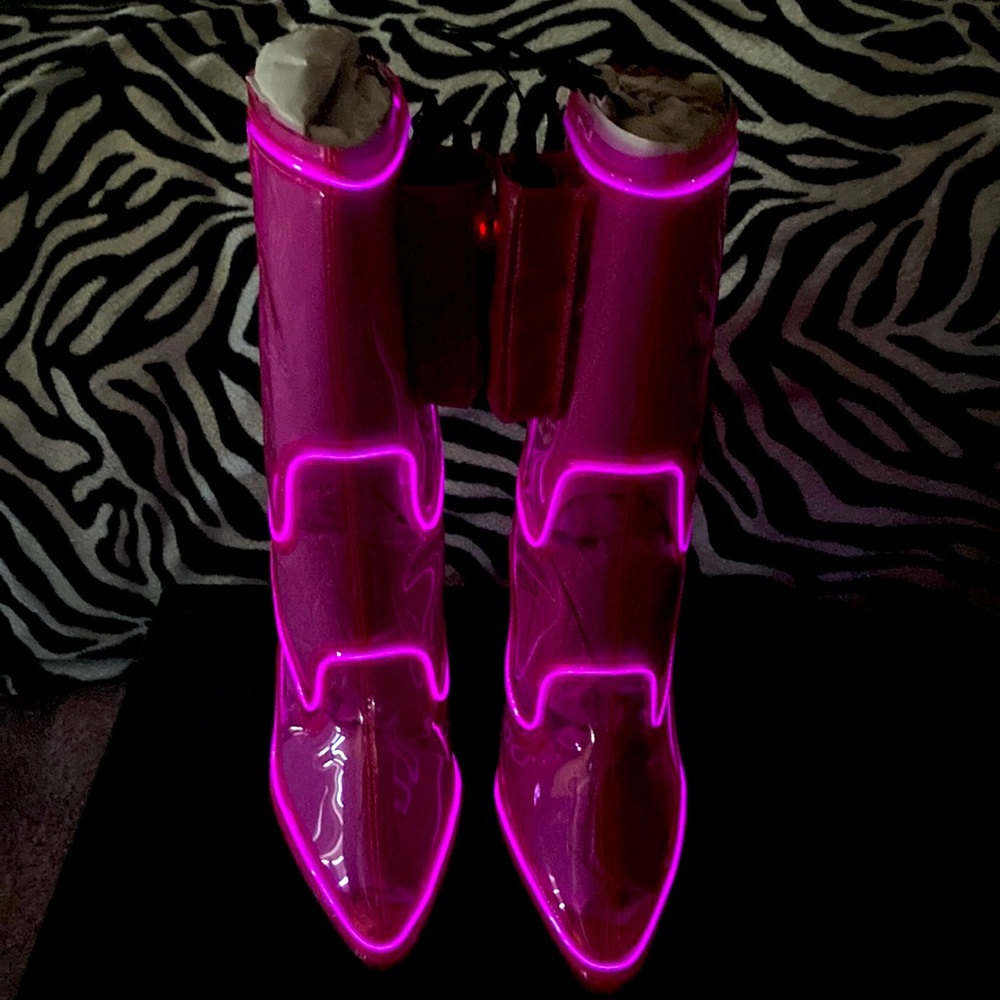 Azalea Wang Light up pink cowboy boots